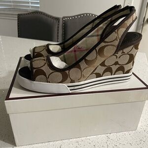 Coach White Shoe Box with Logo